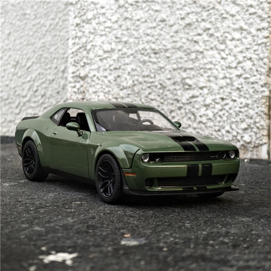 DODGE Challenger Hellcat SRT | 1:24 Scale